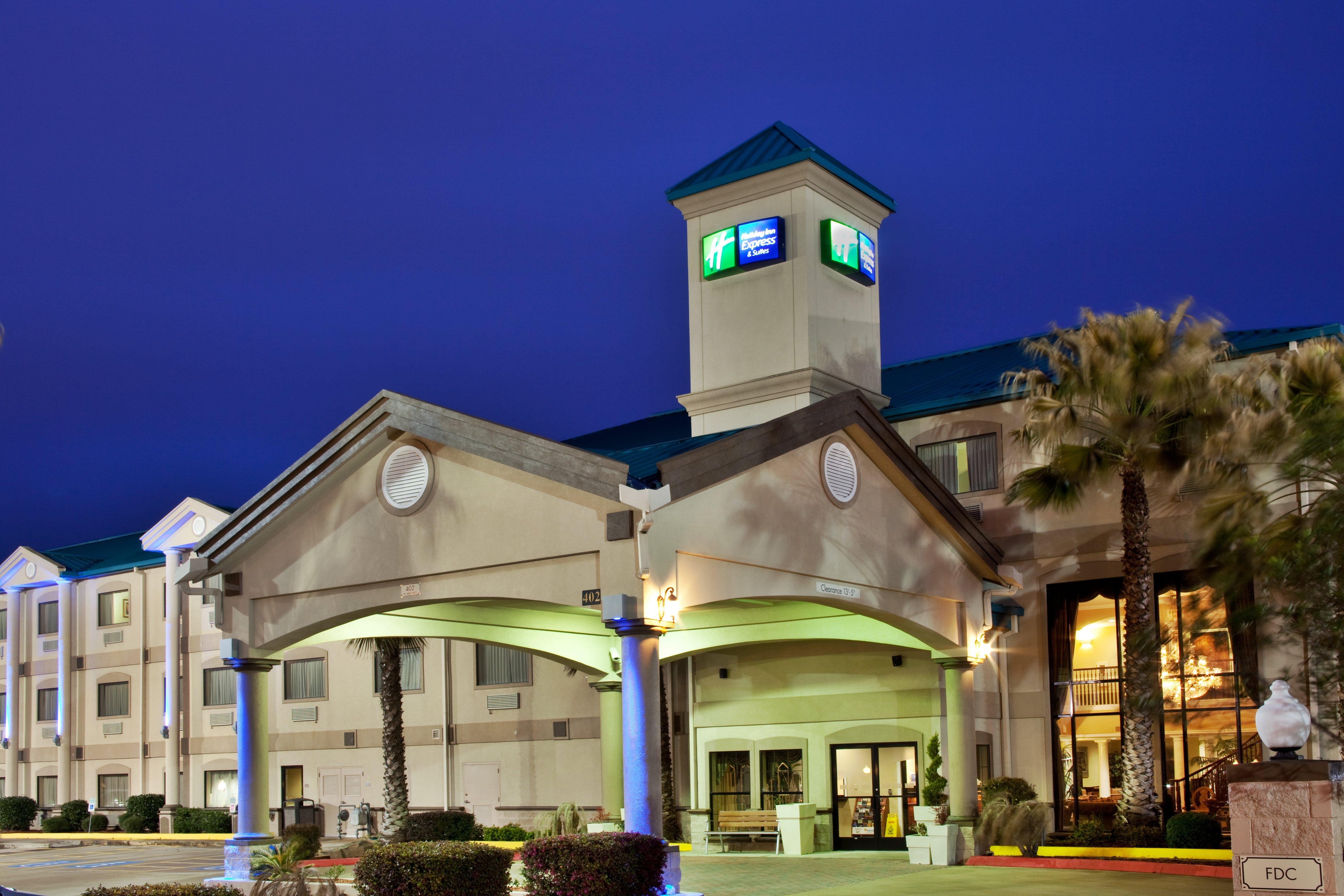Holiday Inn Express Hotel And Suites Lake Charles By Ihg Exterior foto