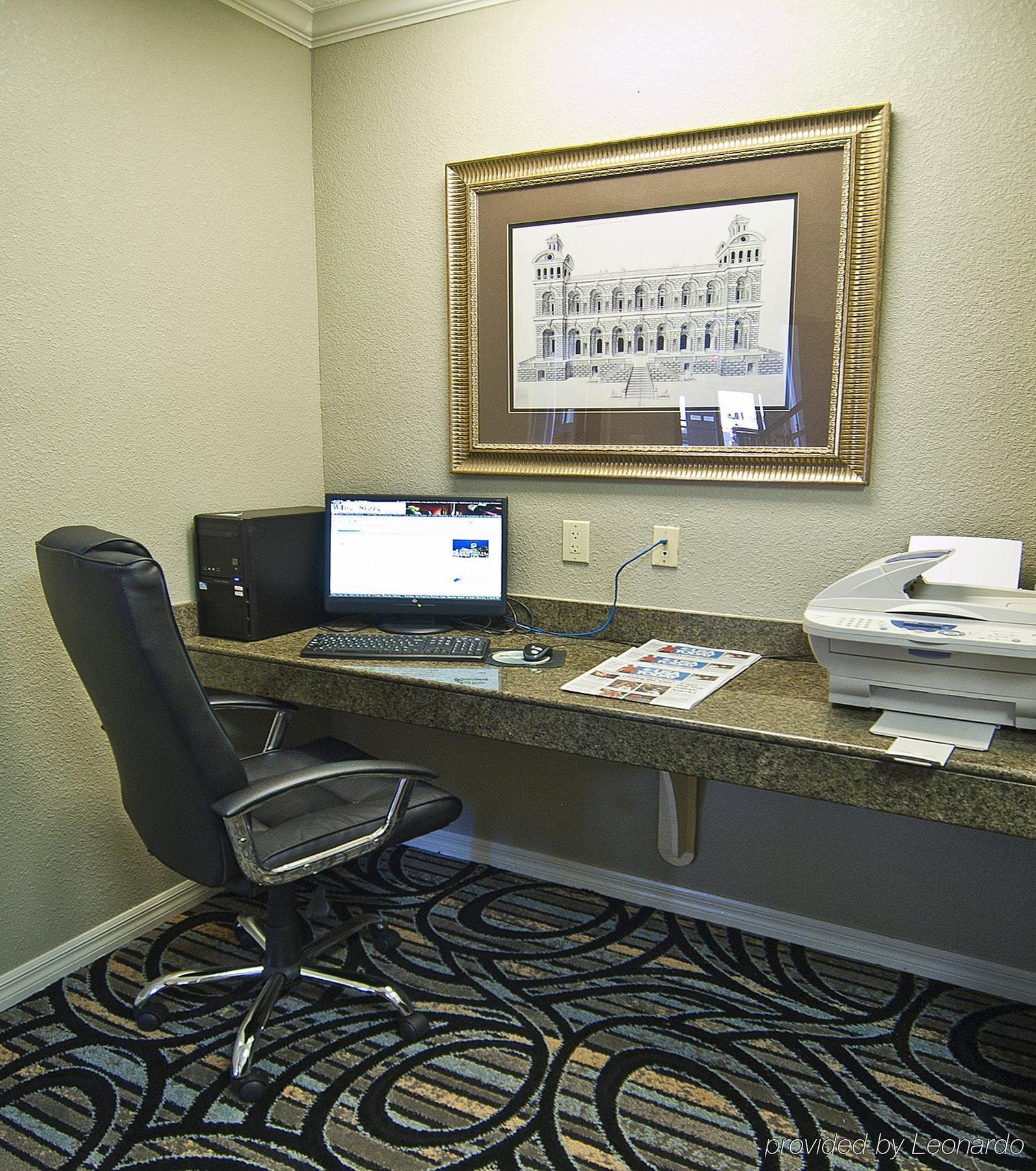 Holiday Inn Express Hotel And Suites Lake Charles, An Ihg Hotel Einrichtungen foto