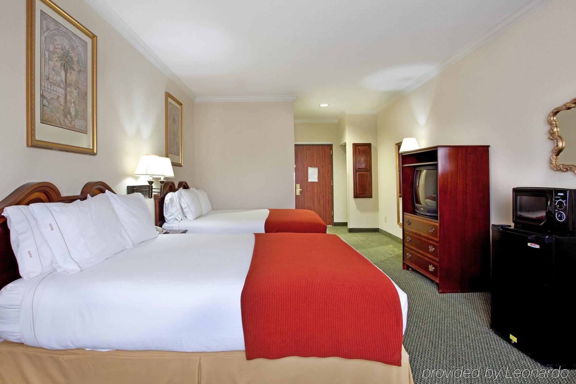 Holiday Inn Express Hotel And Suites Lake Charles, An Ihg Hotel Zimmer foto